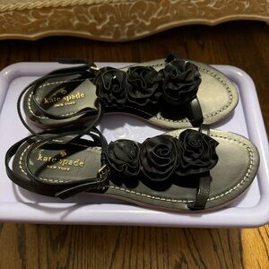 Kate Spade Black Caryl Floral Rosette Sandals Size 7.5 ♠️